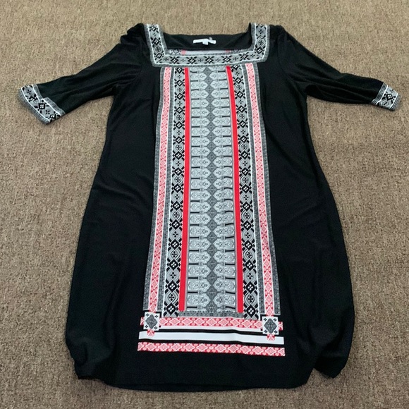 Dresses & Skirts - Studio One dress sz large